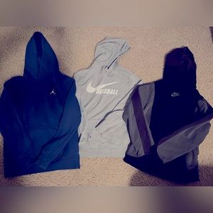 Set of 3 Nike boys sweatshirts. Youth XL
